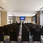 H10 Citta Hotel 4*