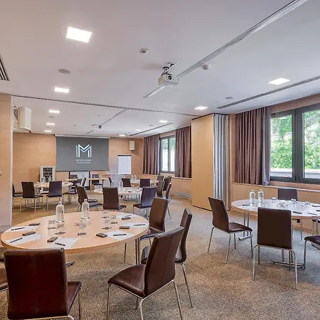 H10 Citta Hotel 4*